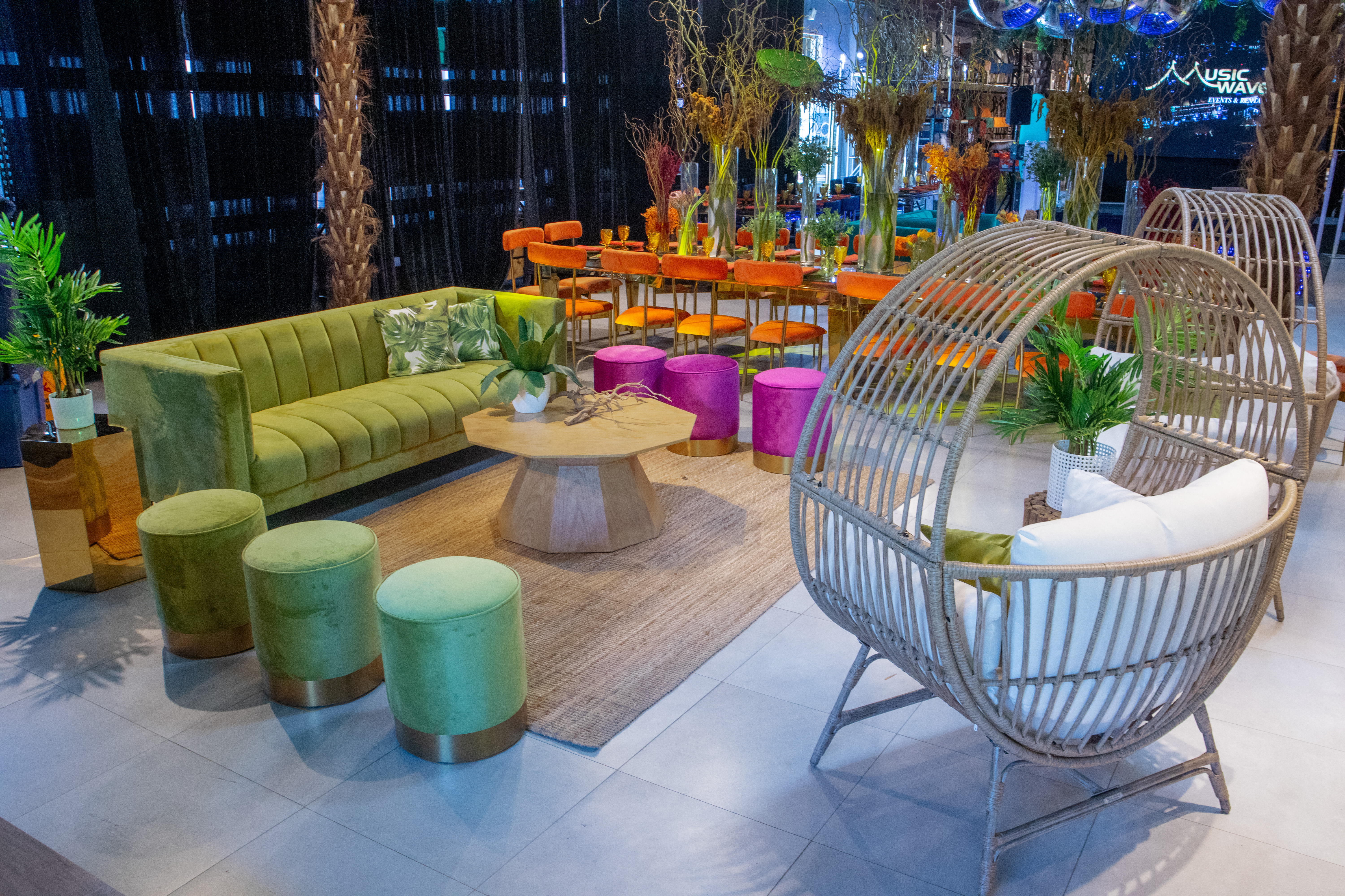 prom lounge